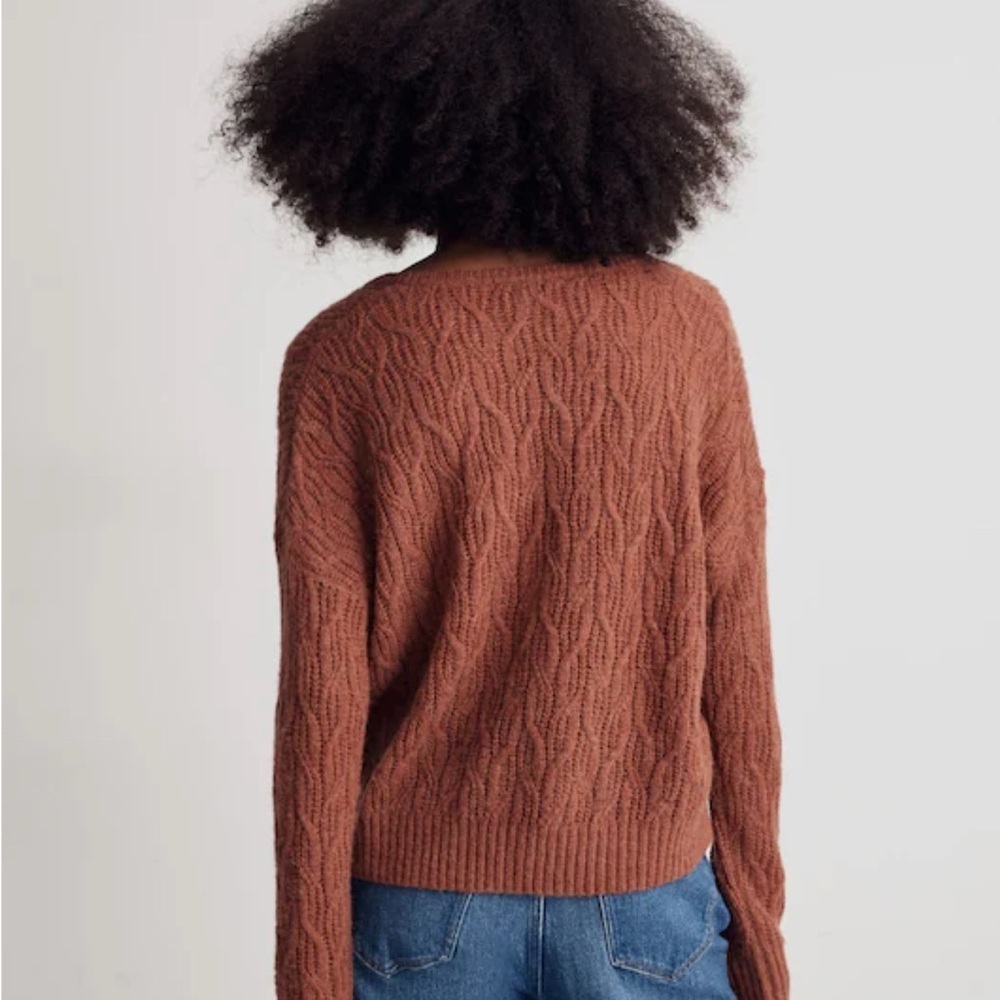 Madewell Alna V-Neck Cable Knit Sweater - Picture 3 of 7